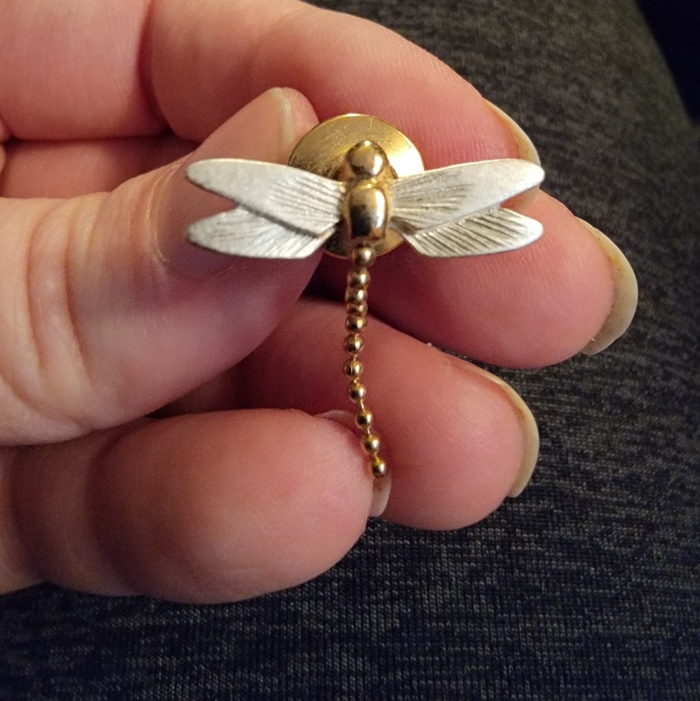 💰🌟 3 for $13 Avon Dragonfly Pin Fashion Jewelry